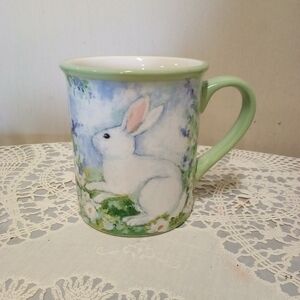 NWOT, Certified Int. Bunny Mug